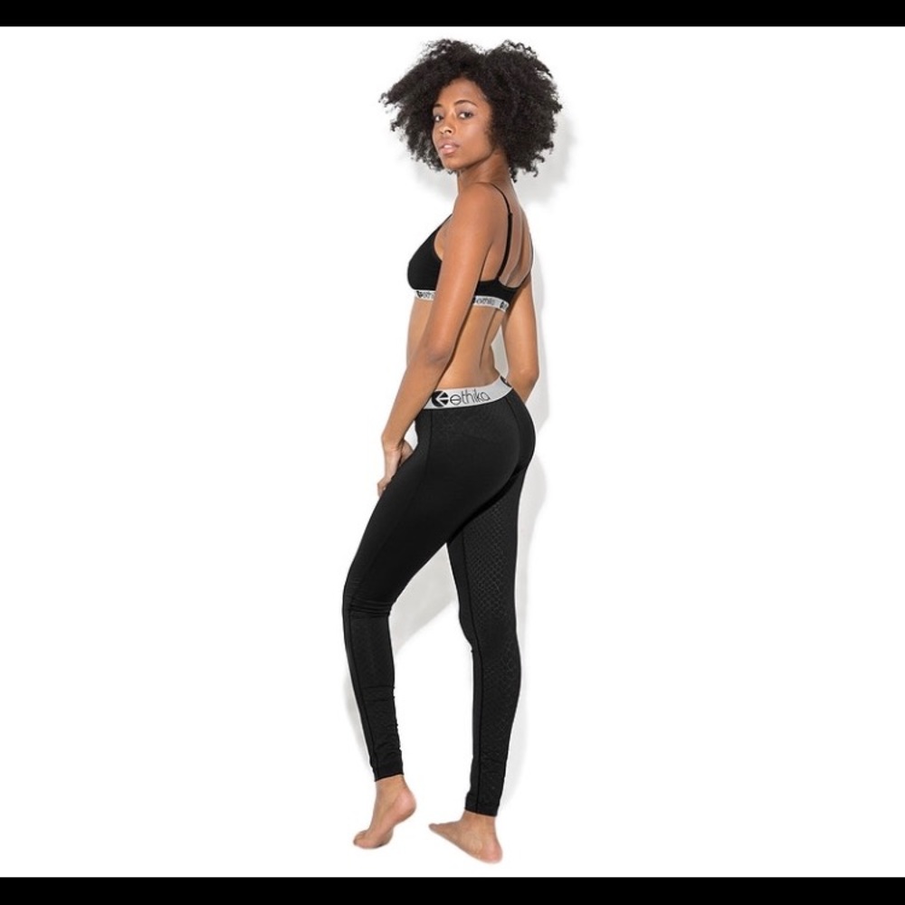 ETHIKA - 2 ITEMS Python Print Bra AND Lounge Pant